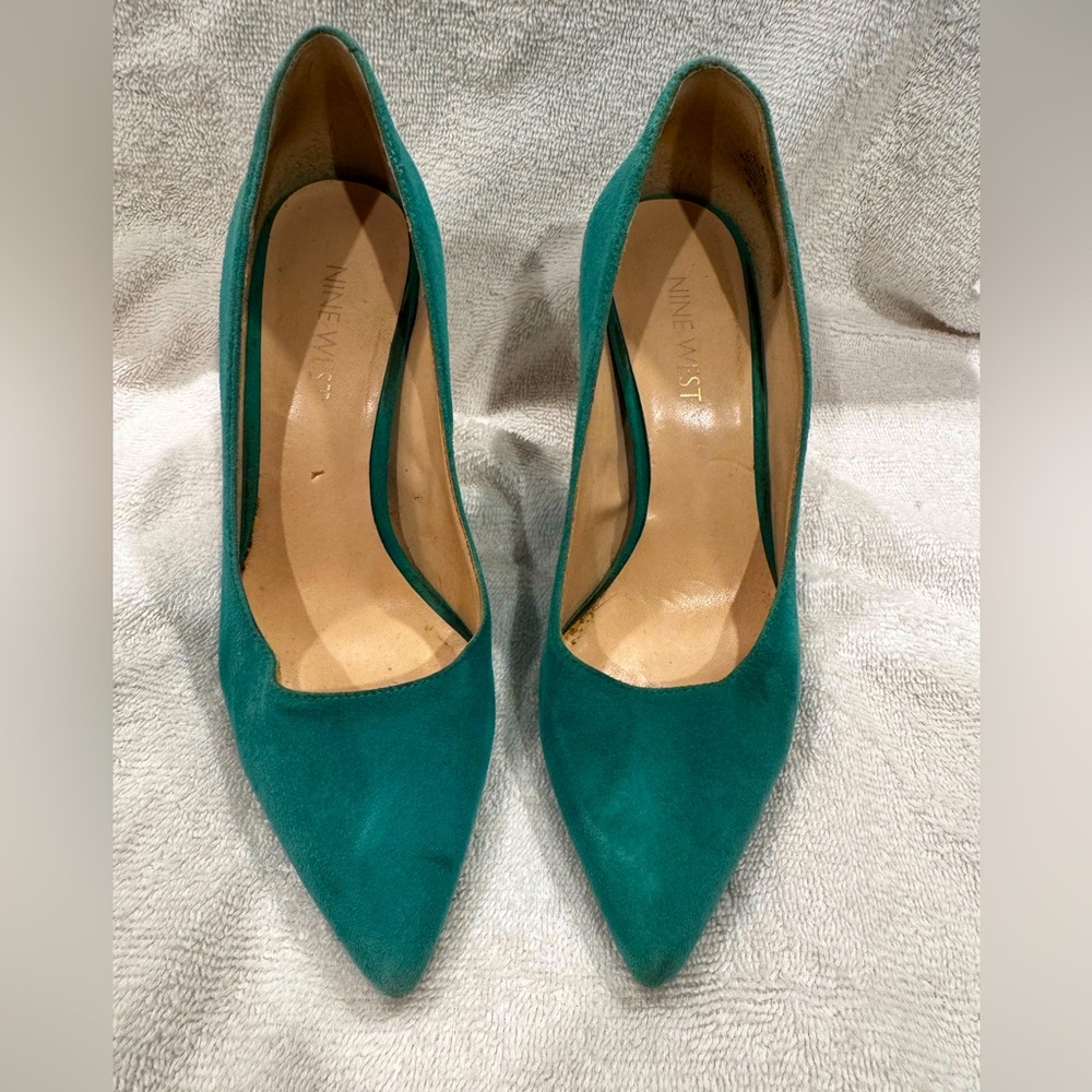 Nine West Women's Oraye suede pump 5.5 green/teal color
